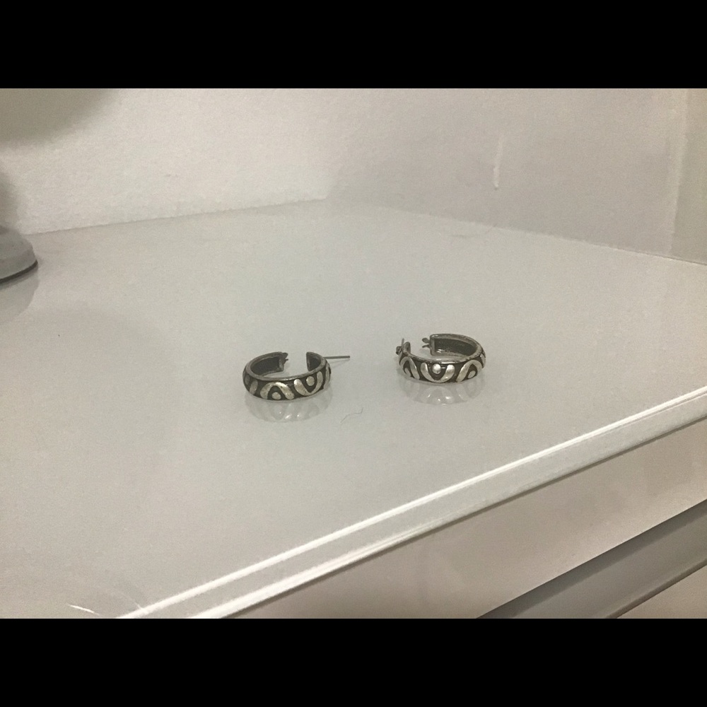 Jewelry - Picture 6 of 6